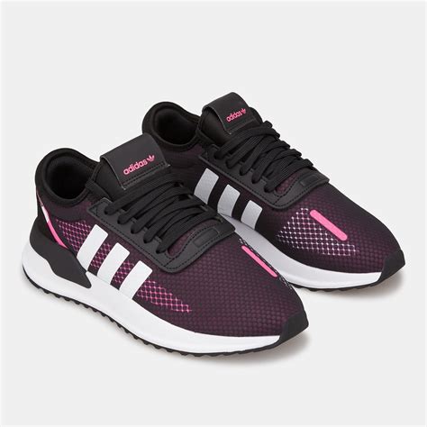 adidas women casual sneakers sale.